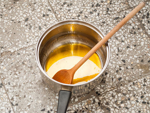 Hướng dẫn cách tự làm sáp wax lông diệt sạch “cỏ” trên cánh tay