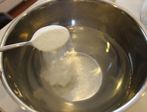 cách triệt lông nách bằng baking soda lòng trắng trứng